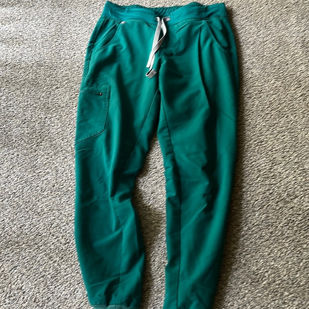Figs jogger scrub pants